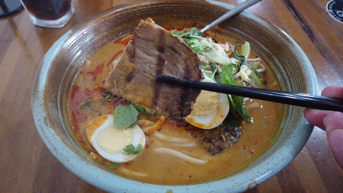 Good quality beef in the laksa soup