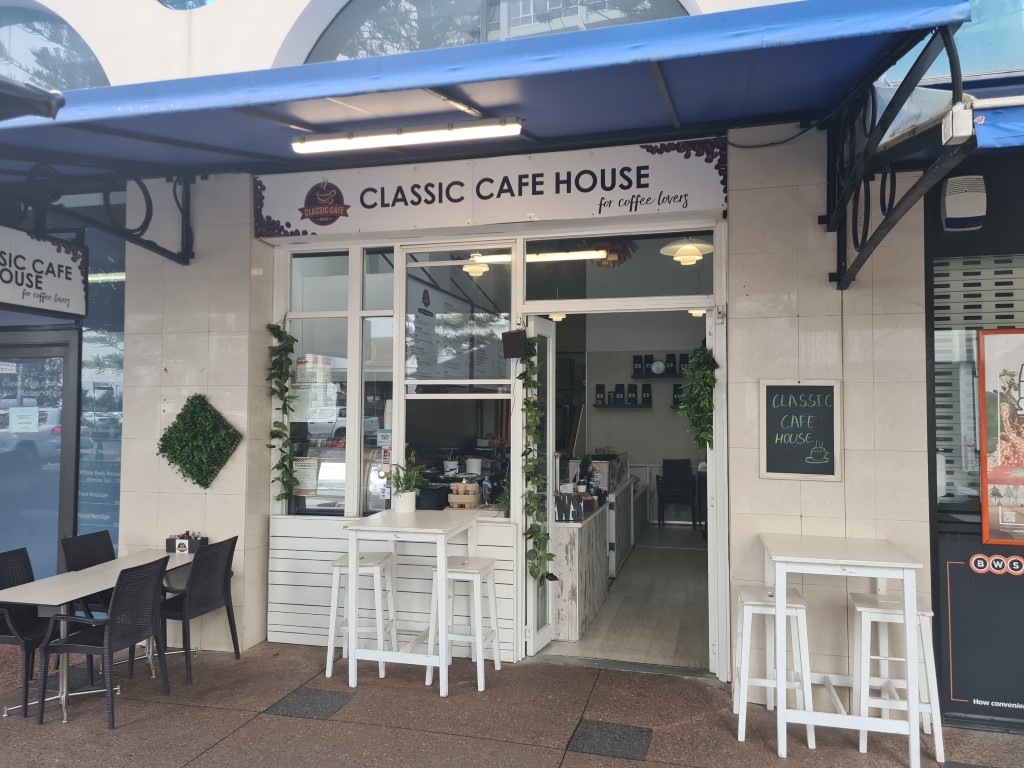 Breakfast at Classic Cafe House Surfers Paradise