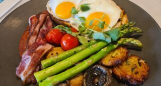 Breakfast at Novotel Hotel Surfers Paradise