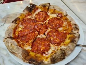 Awesome Pizza at Rossi Pizza Manila