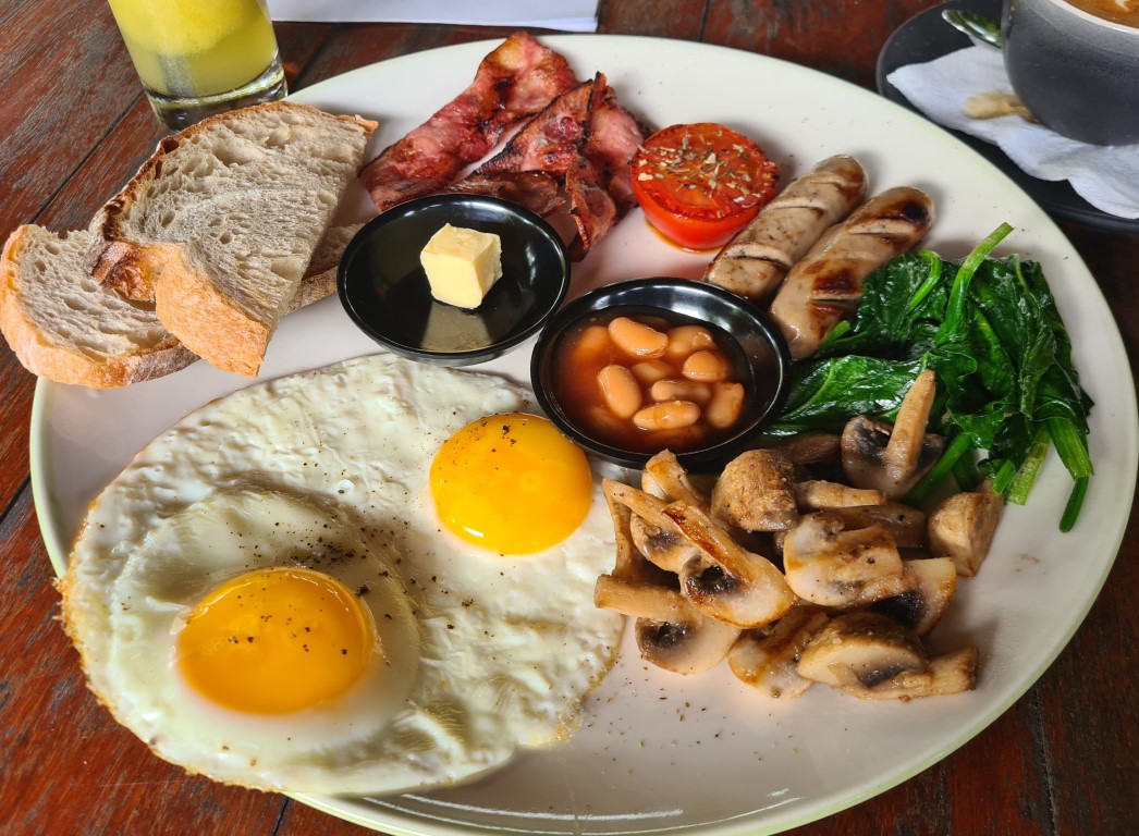 Big English Breakfast in Canggu Bali