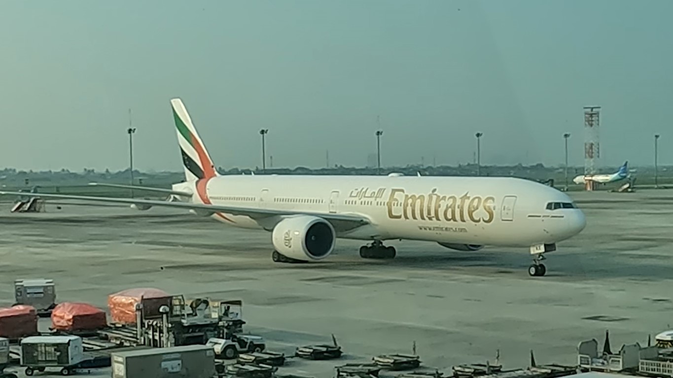 Emirates B777-300ER arriving at Jakarta Airport