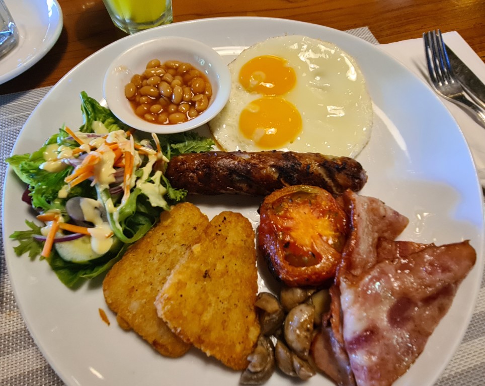 English Breakfast at Retro Kitchen Sanur