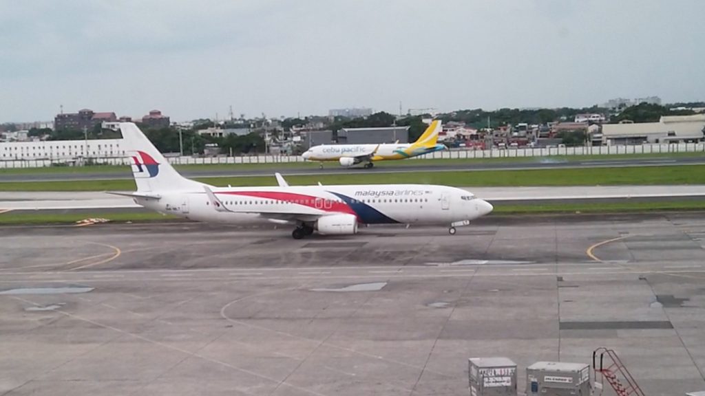 Flight Review Malaysia Airlines Flight MH705 Manila to Kuala Lumpur Business Class B737-800
