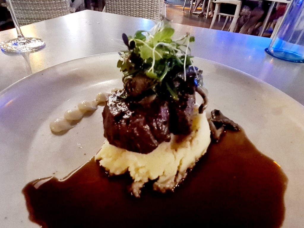 Black Angus Eye Fillet Steak at Dundee's At the Aquarium
