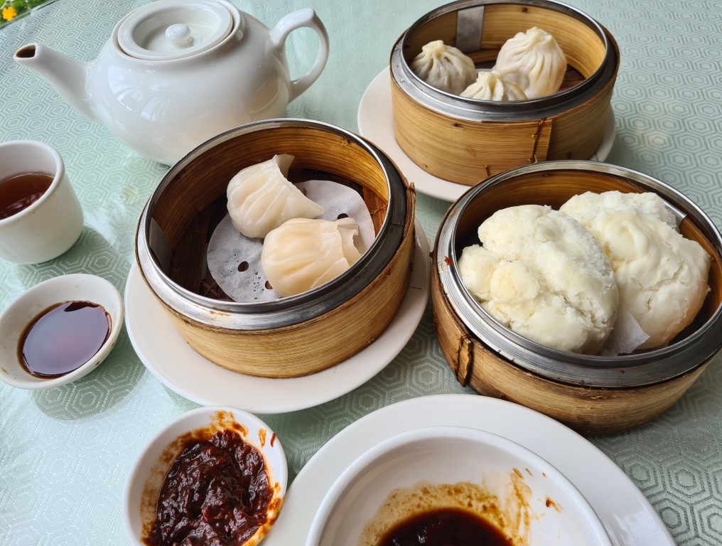 Yum Cha Dim Sum in Cairns at Treasure Court Seafood Restaurant