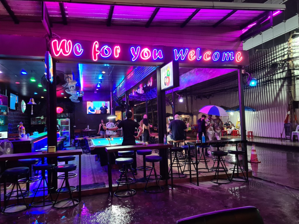 Beer Bar Complex Sukhumvit Soi 7 Bangkok