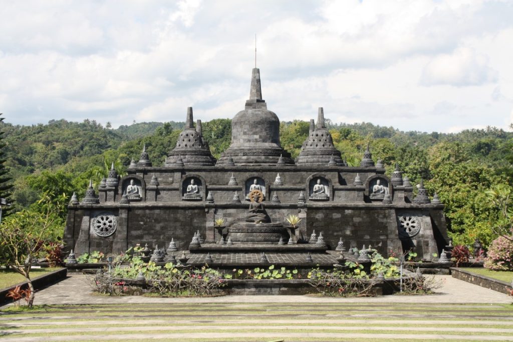 Buddhist Temple close to Lovina Beach