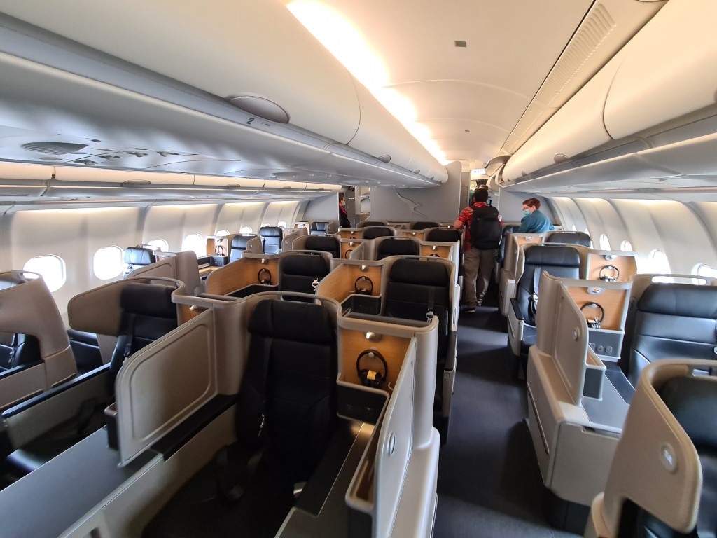 Business Class Cabin on Qantas A330-200