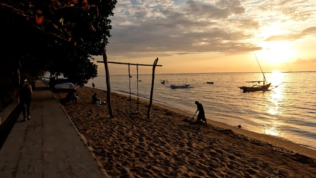 Sunrise at Sanur Beach Promenade