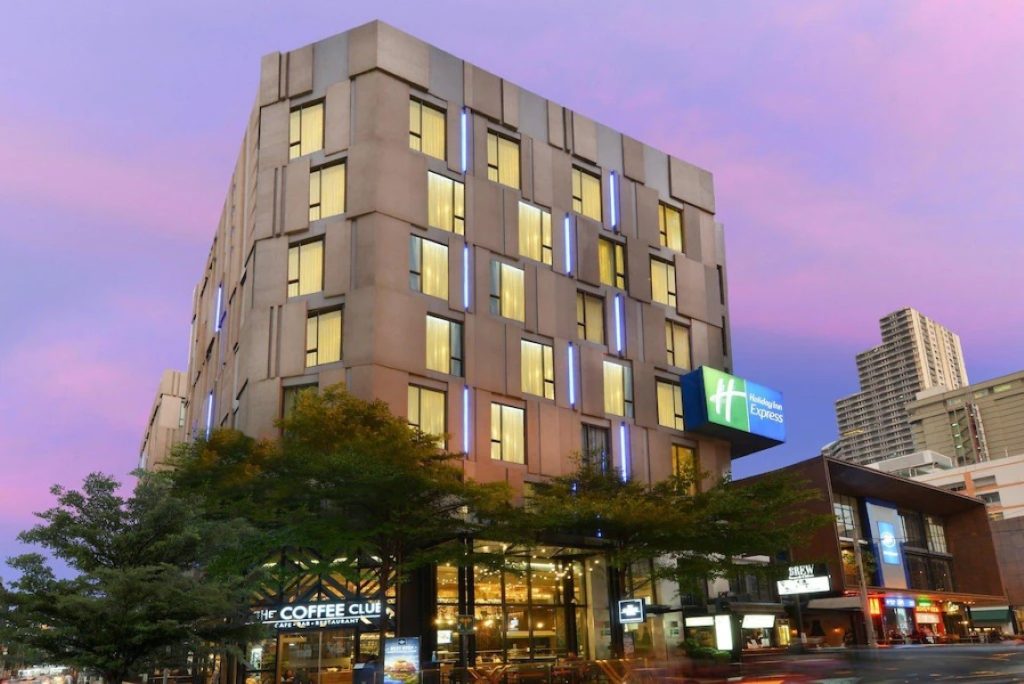 Holiday Inn Express Sukhumvit 11 Bangkok Hotel