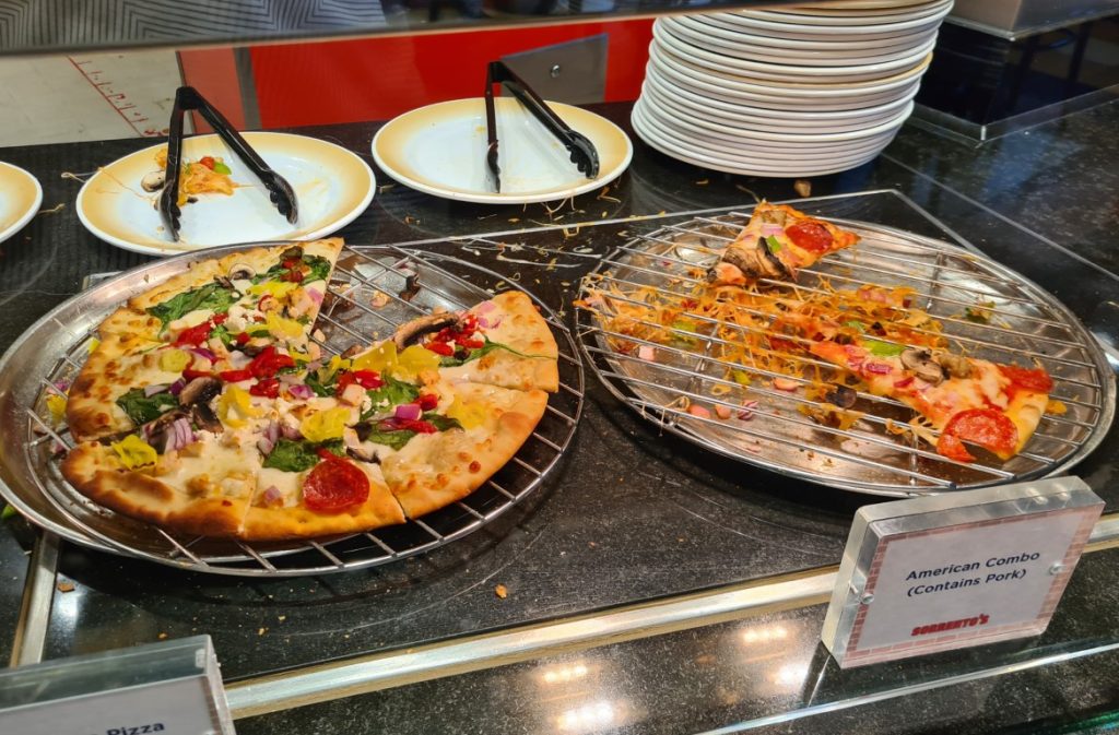 Pizza at Sorrento's Restaurant on Quantum of the Seas