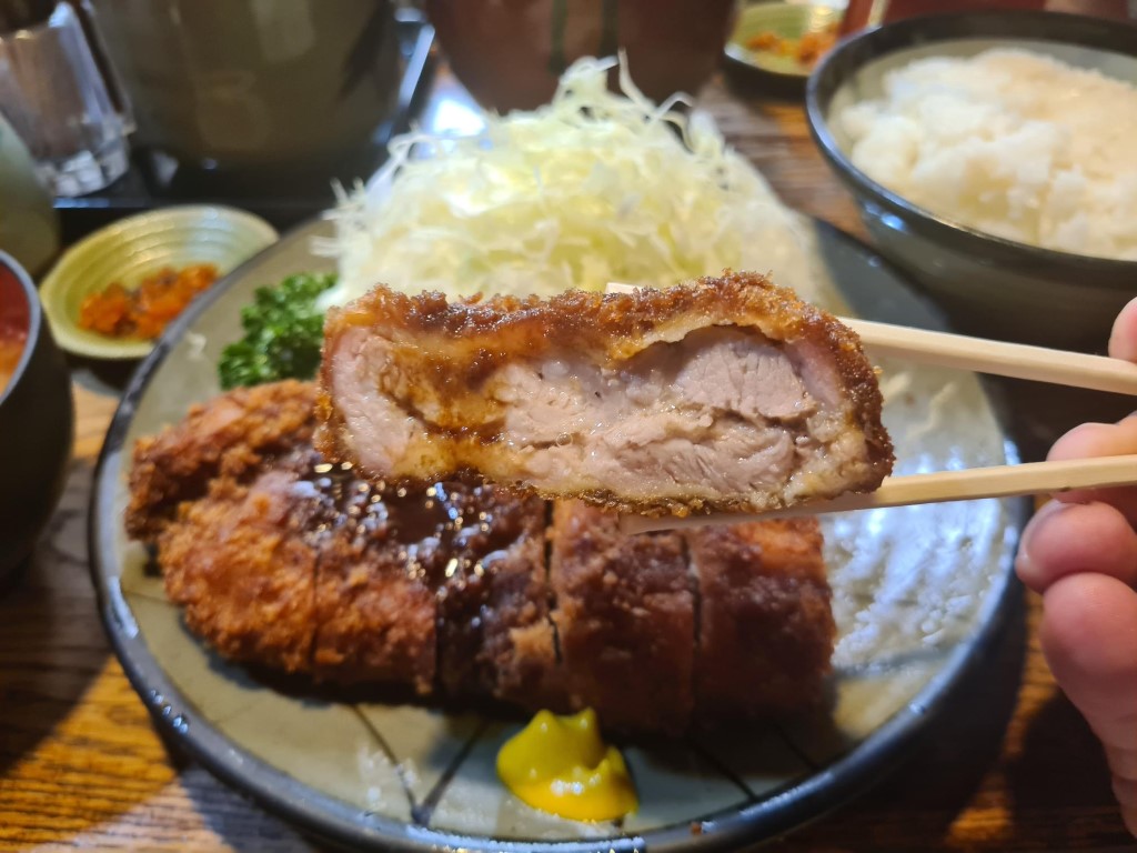 Delicious juice Pork Tontatsu at Tonchinkan Nishi-Shinjuku