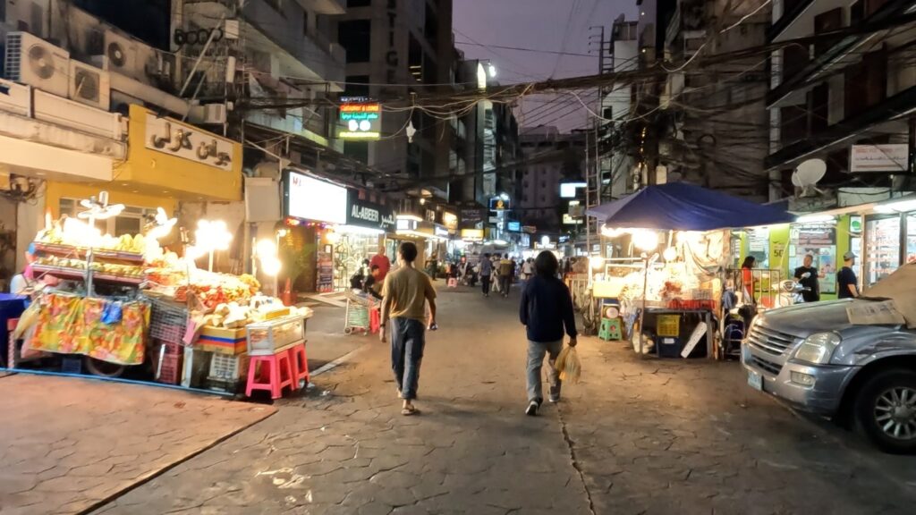 Soi 3/1 Sukhumvit at night