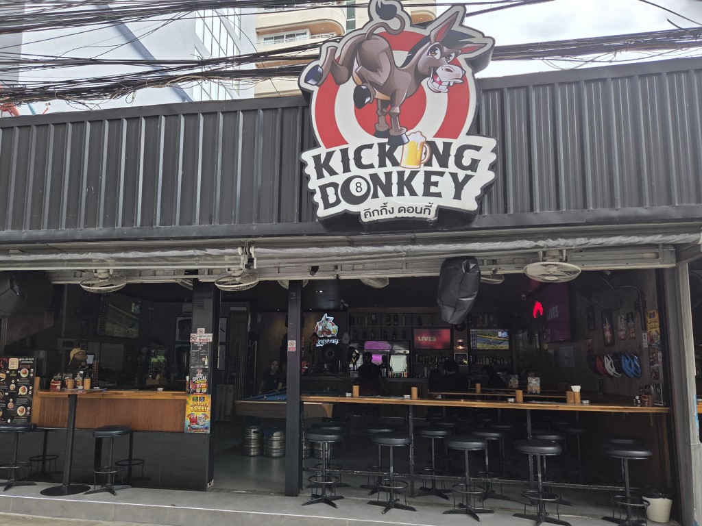 Kicking Donkey Sports Bar Soi 4 Sukhumvit Bangkok