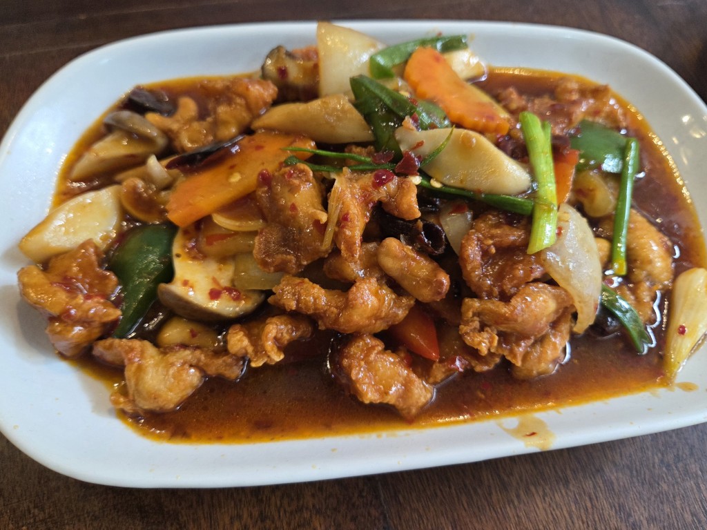 Fried Chicken Cashew Nut at Eating Time Lamai Beach