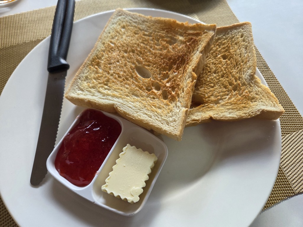 Toast butter jam 40 Baht at Tom's Bakery Lamai Beach